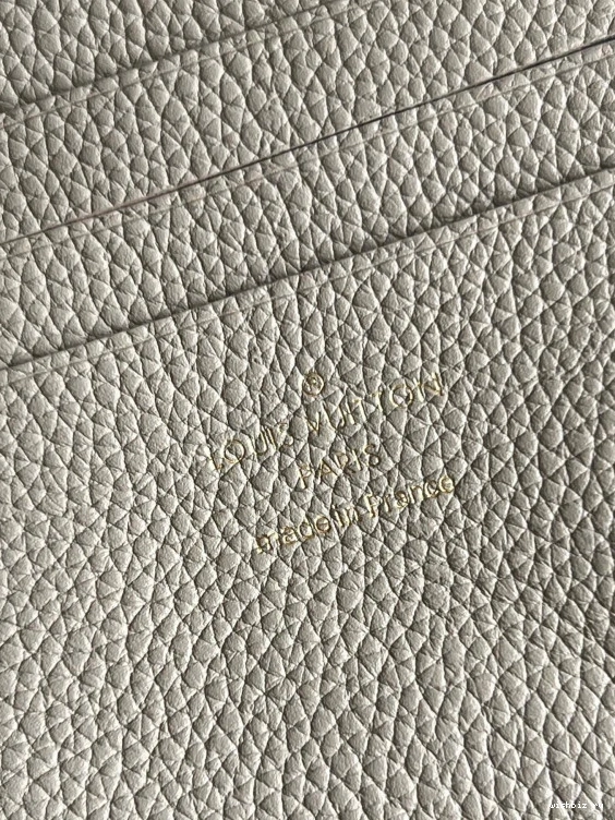 WIS BUCKET VUITTON LOUIS NANO LOCKME 0716